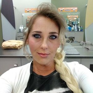 Meet your Posher, Tonia